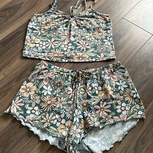 Gilly Hicks sleep set